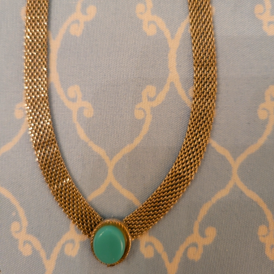 Beautiful Stone Necklace 18$